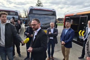 Krešimir Ačkar, električni autobus (6)